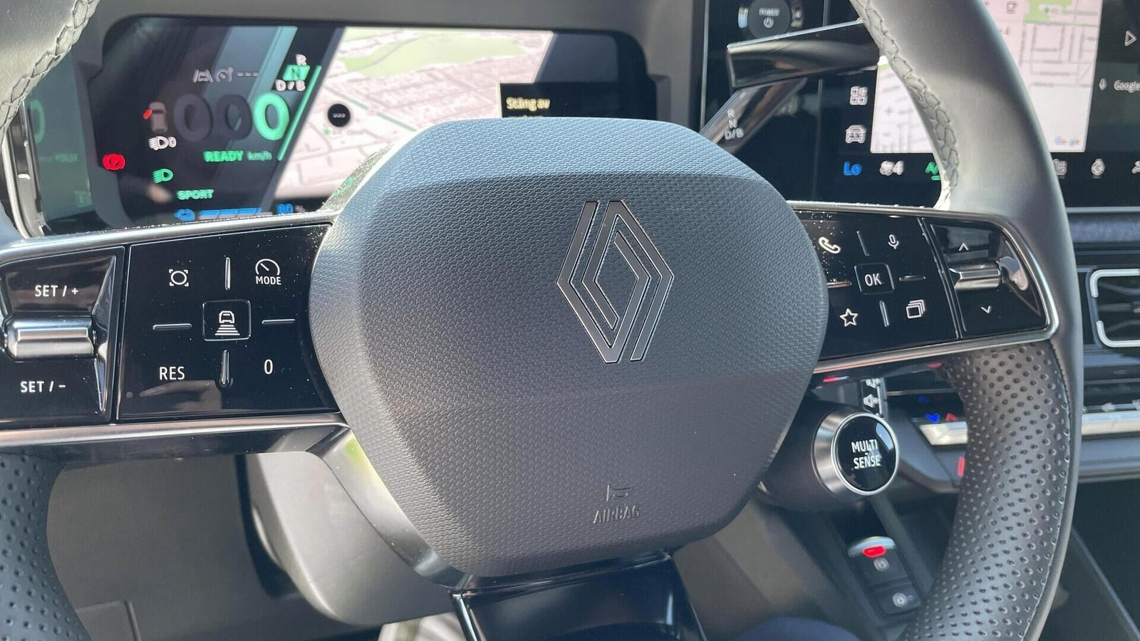 Grøn Renault 5 E-Tech fra 2025