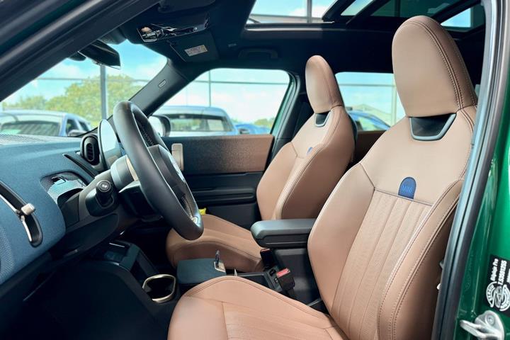 Grøn Mini Countryman E fra 2025