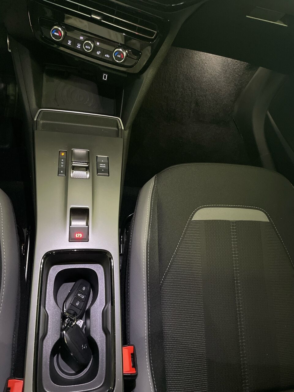 Sort Opel Mokka-e fra 2024