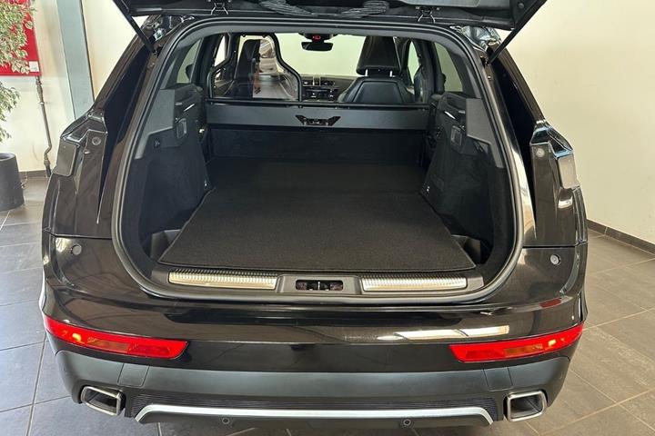 Sort DS DS 7 CrossBack fra 2020