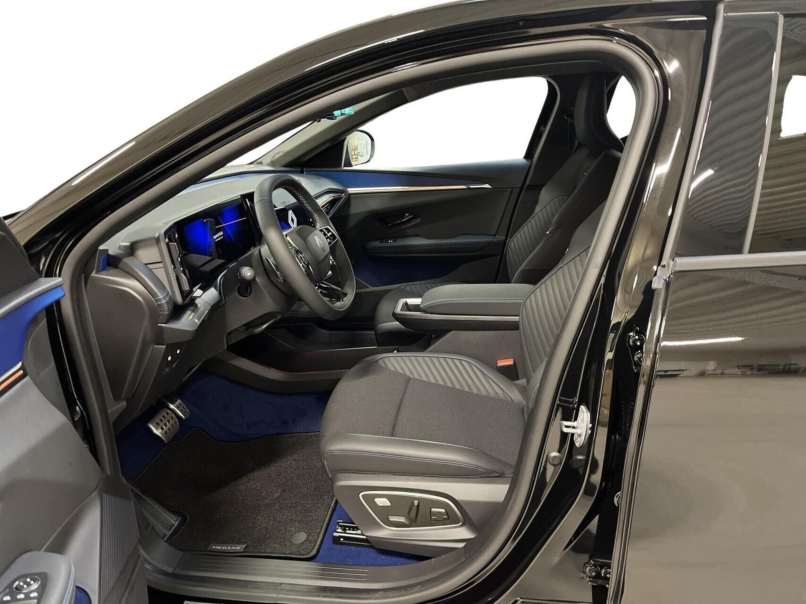 Sort Renault Megane E-Tech fra 2026