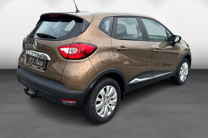 Brun Renault Captur fra 2017