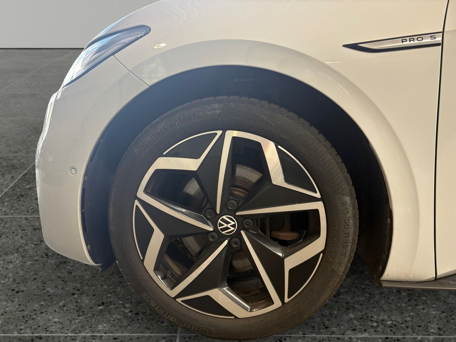 Hvid VW ID.3 fra 2023