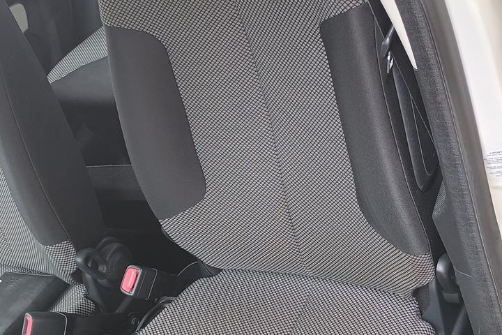 Hvid Toyota Aygo fra 2013