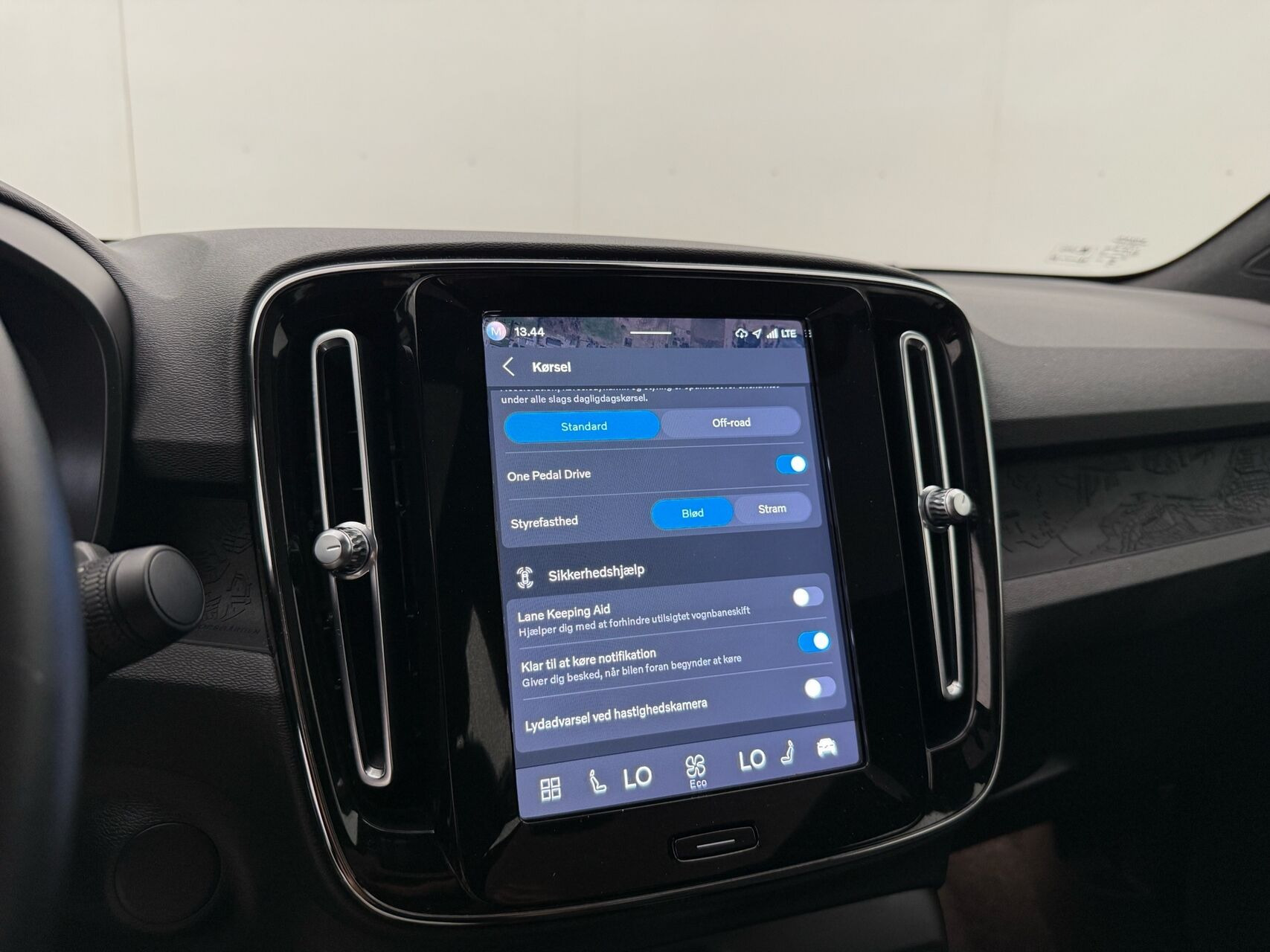 Blå Volvo C40 fra 2023