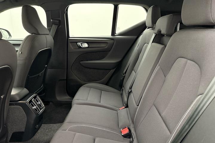 Sort Volvo XC40 fra 2023