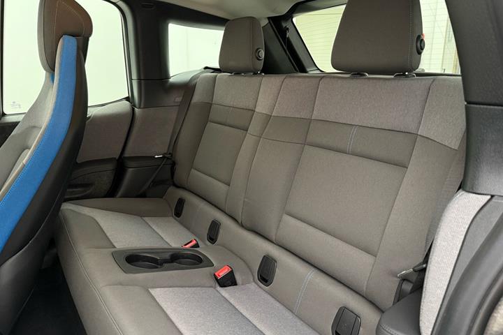 Hvid BMW i3 fra 2022