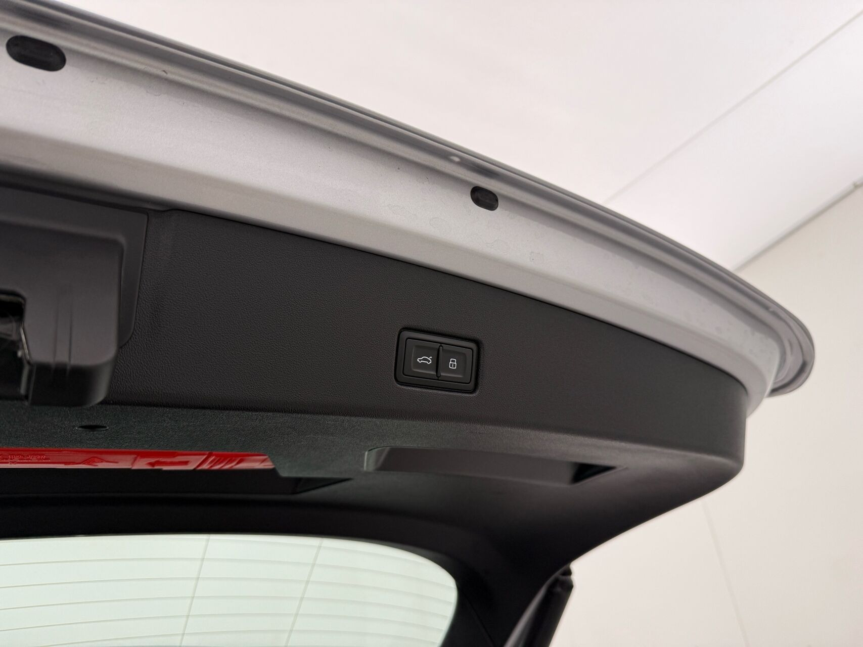 Sølv Audi Q4 fra 2023