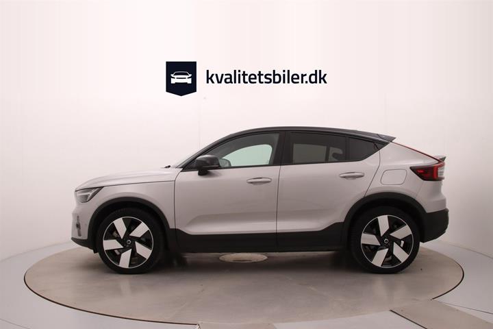 Sølv Volvo C40 fra 2022