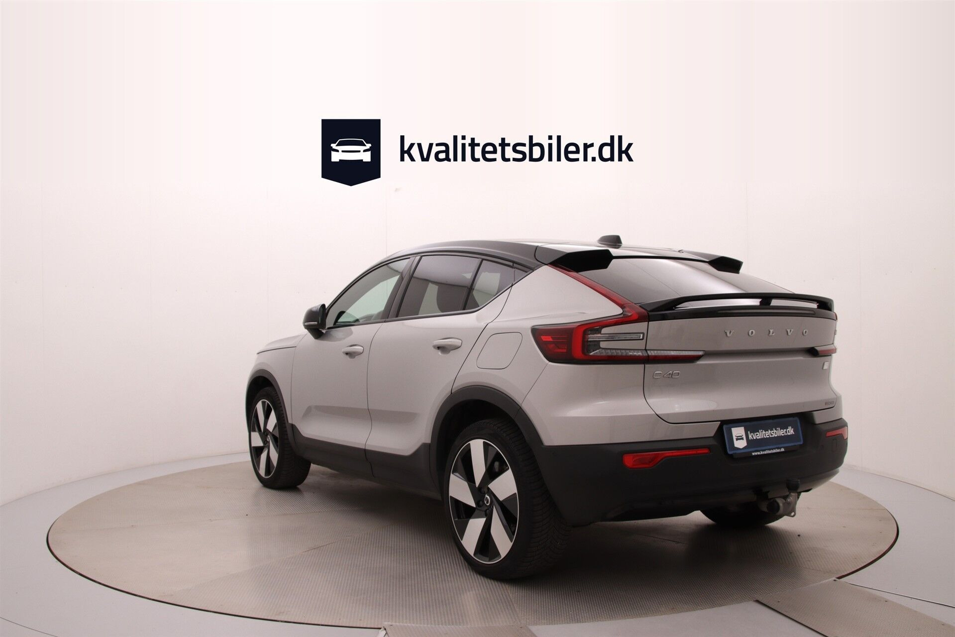 Sølv Volvo C40 fra 2022