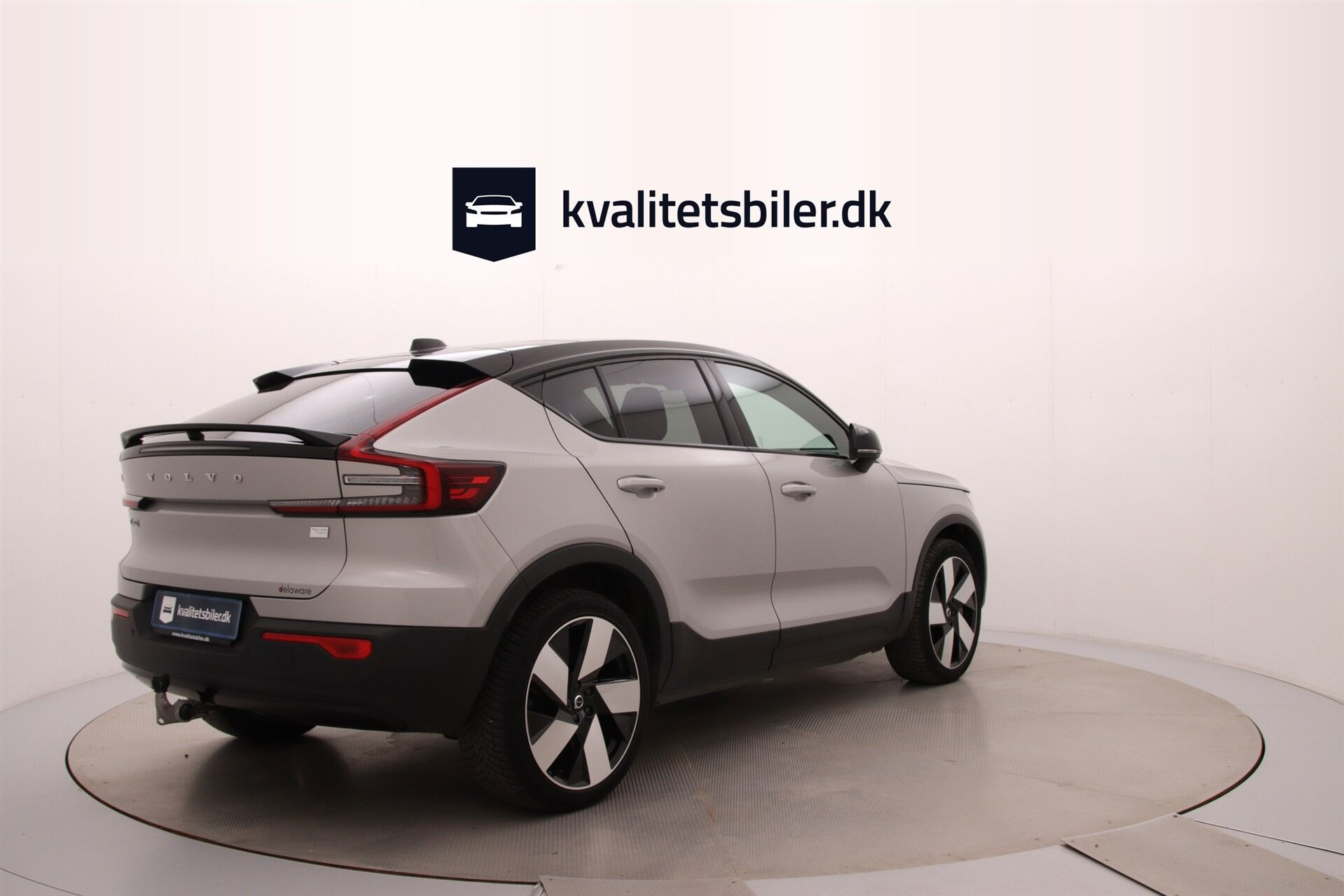 Sølv Volvo C40 fra 2022
