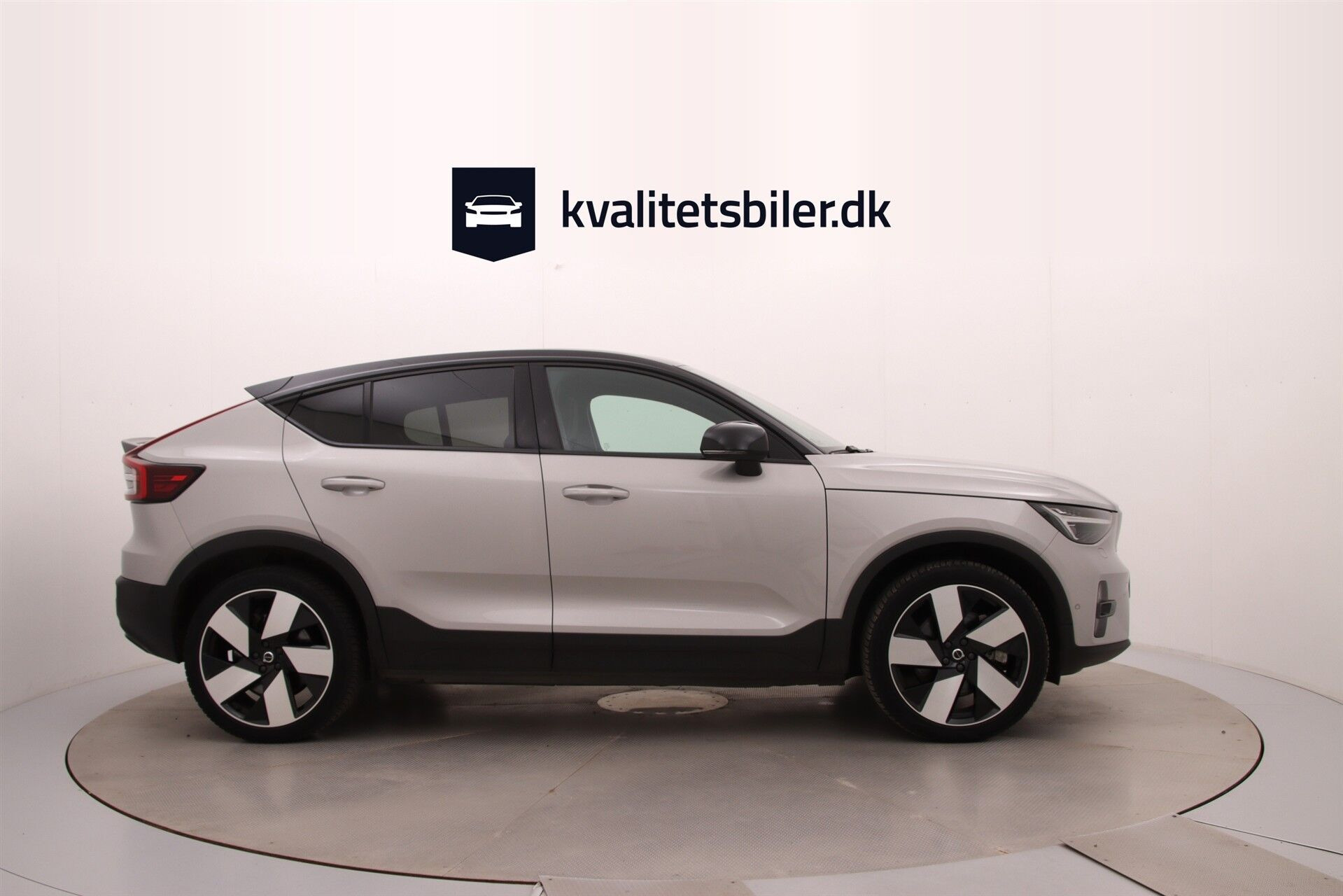 Sølv Volvo C40 fra 2022