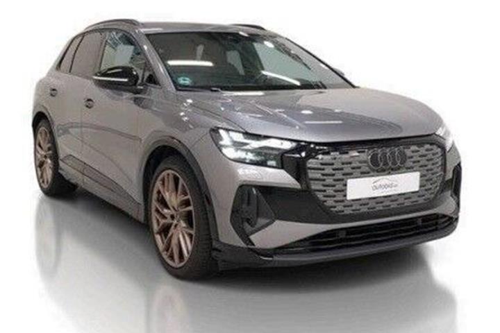 Grå Audi Q4 fra 2023