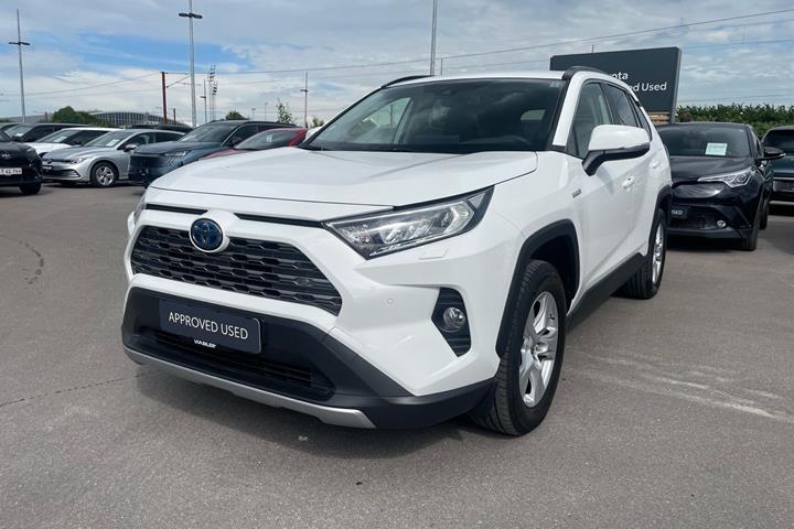 Hvid Toyota RAV4 fra 2021