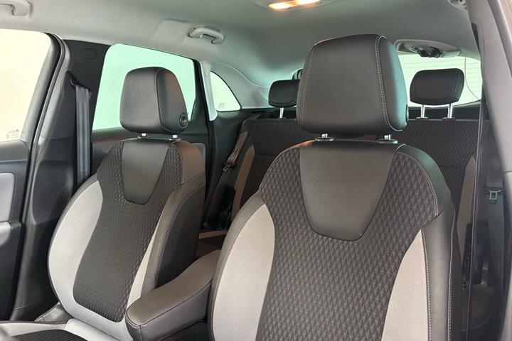 Sort Opel Crossland X fra 2020