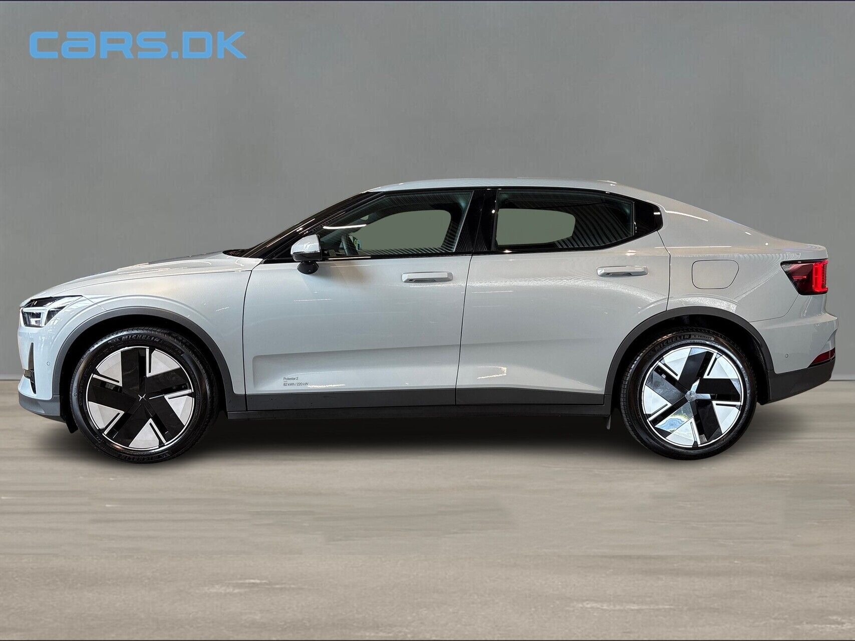 Grå Polestar 2 fra 2025