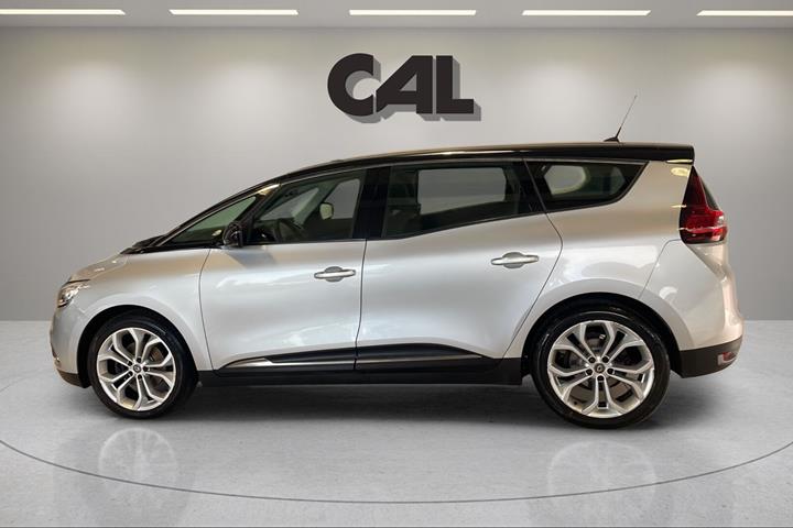 Grå Renault Grand Scénic fra 2019