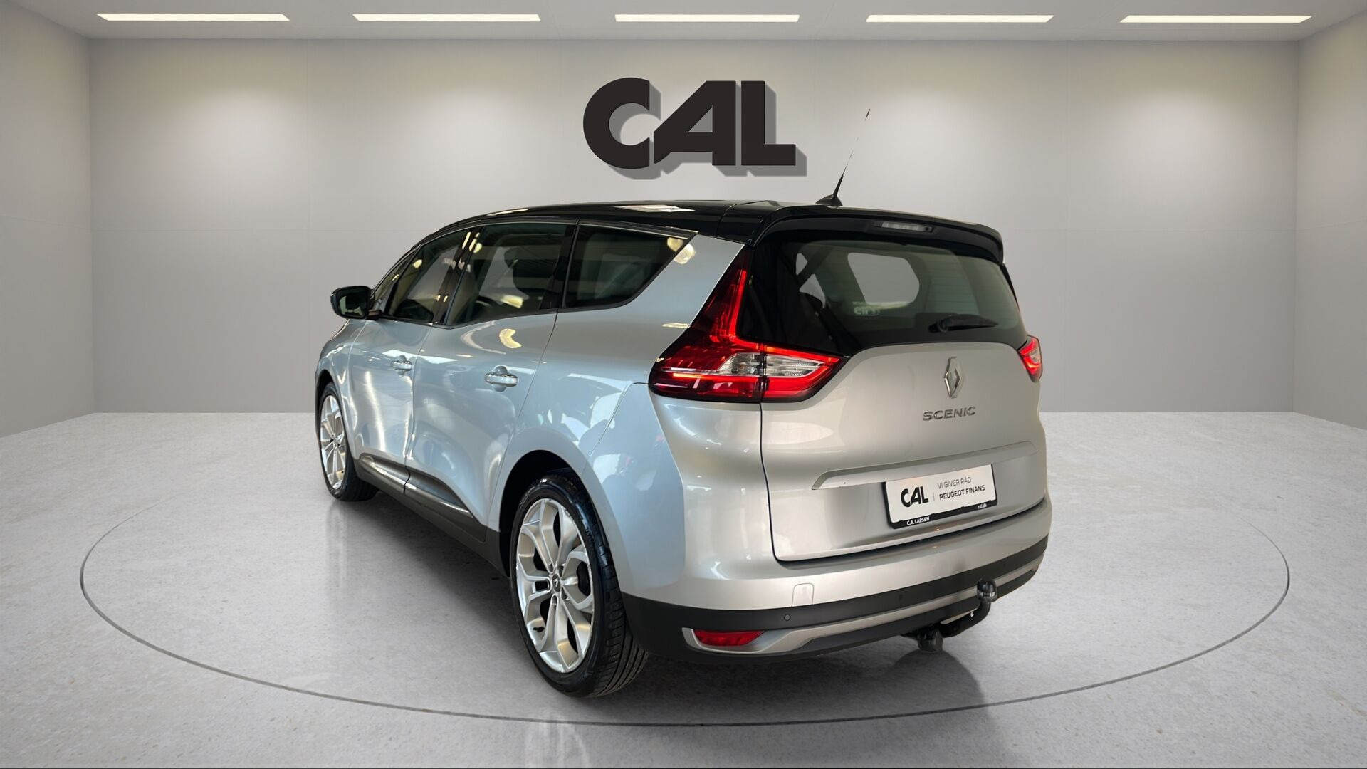 Grå Renault Grand Scénic fra 2019