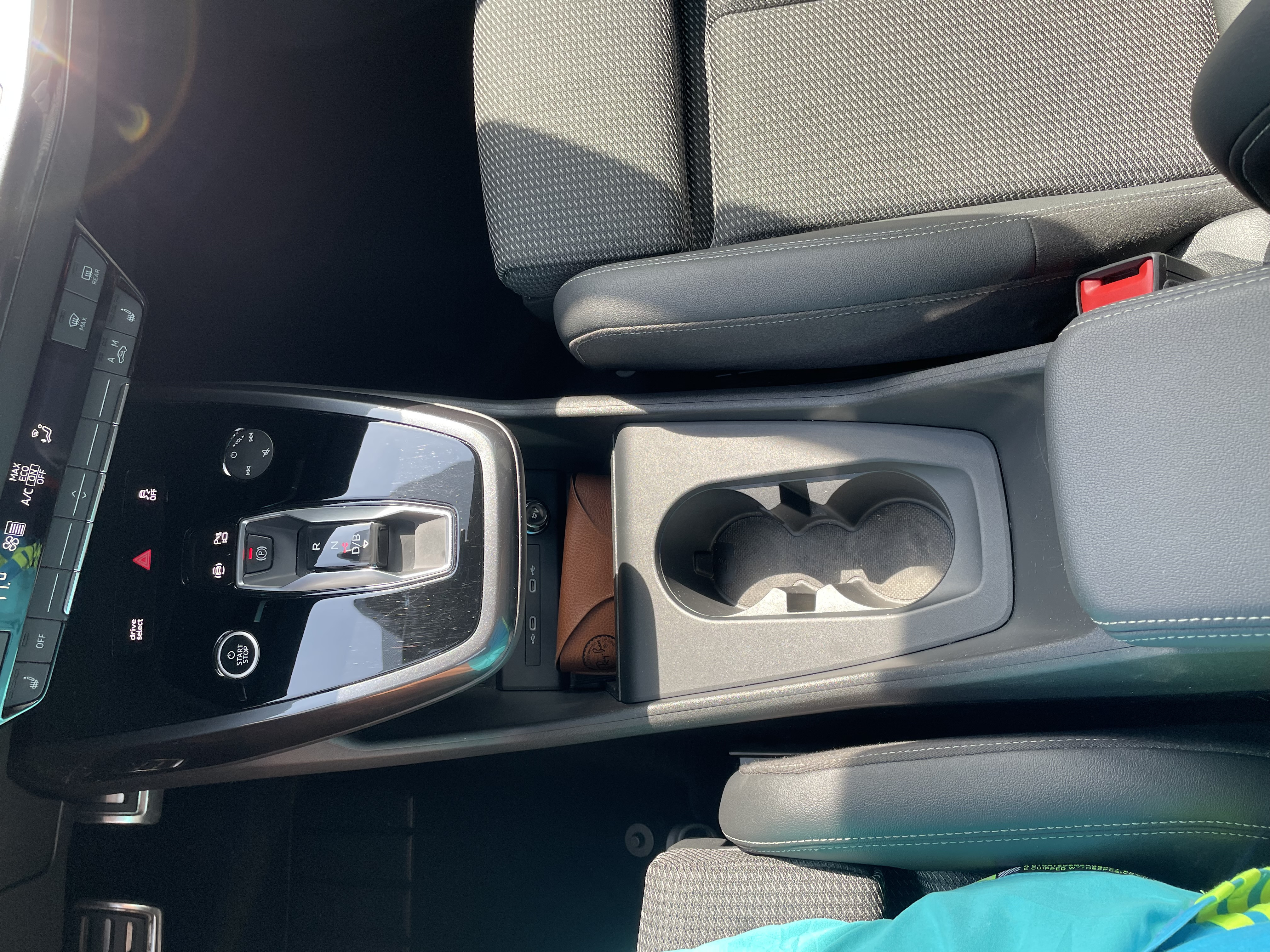 Grå Audi Q4 fra 2022