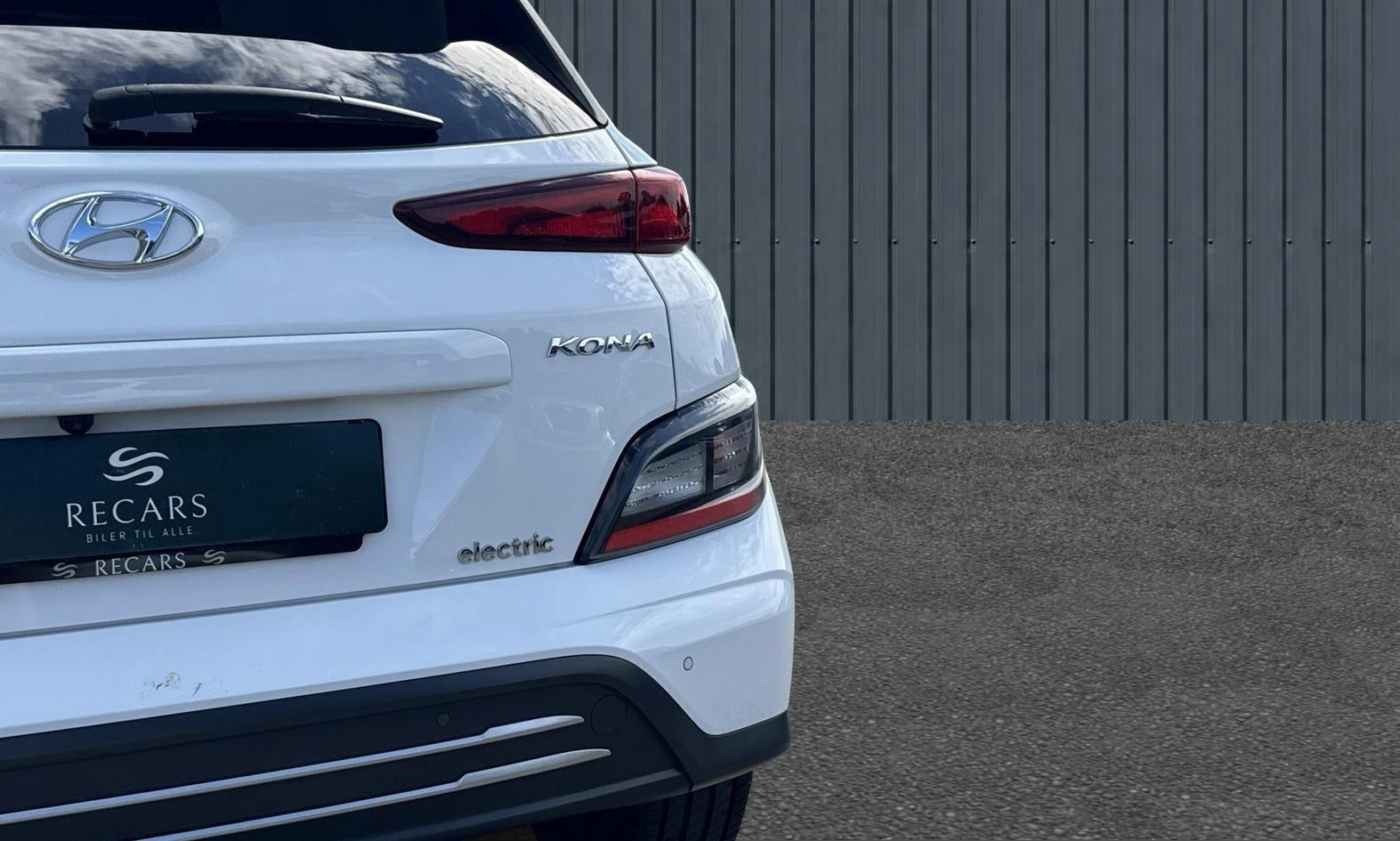 Hvid Hyundai Kona fra 2022