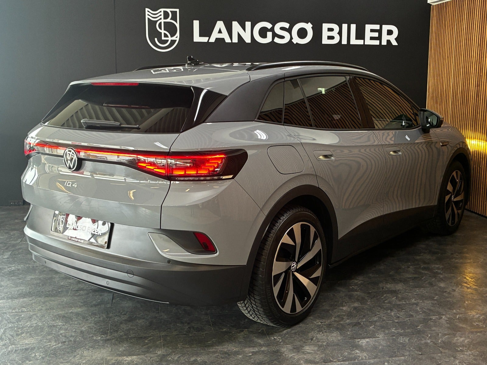 Grå VW ID.4 fra 2021