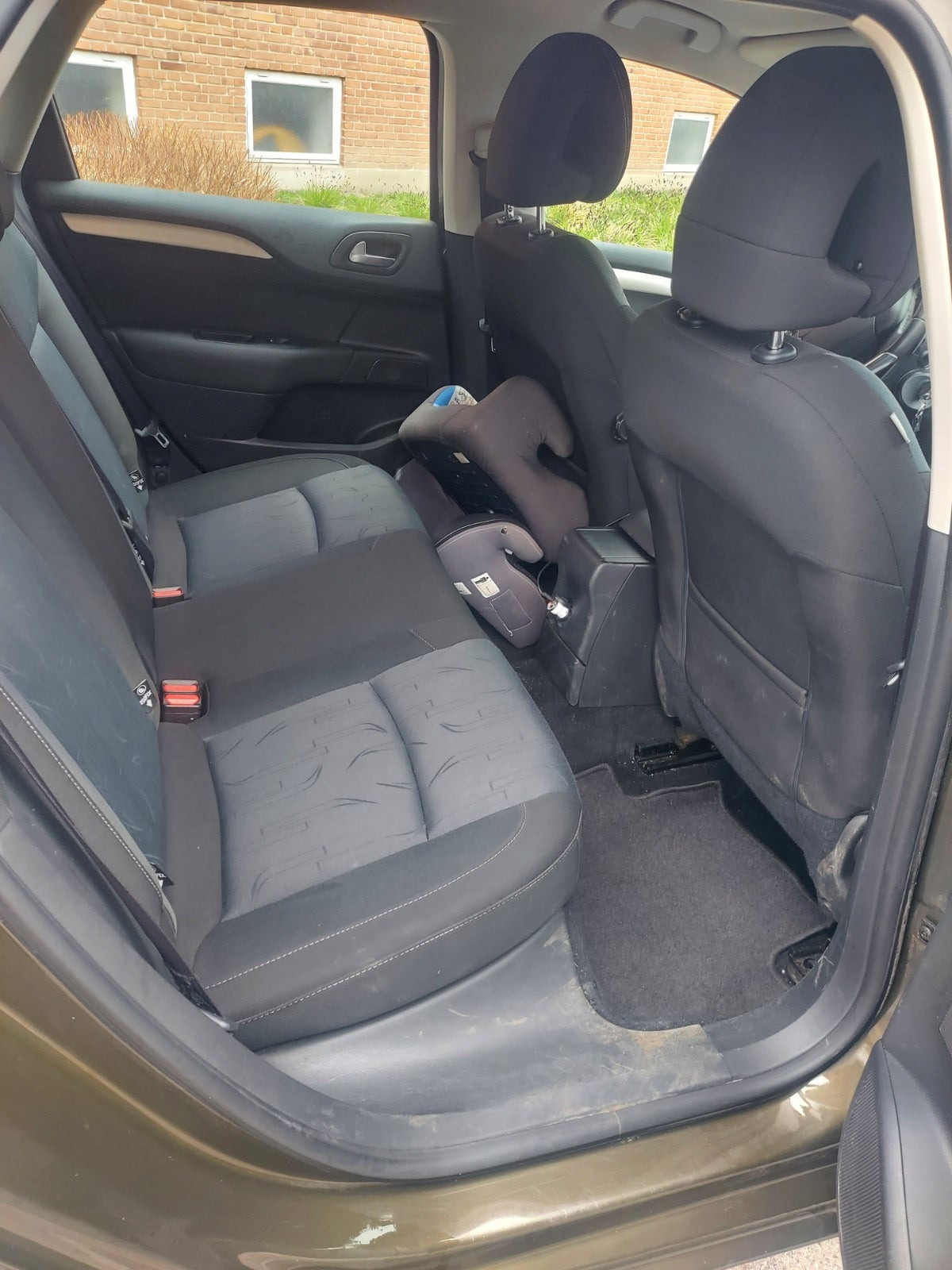 Brun Citroën C4 fra 2013
