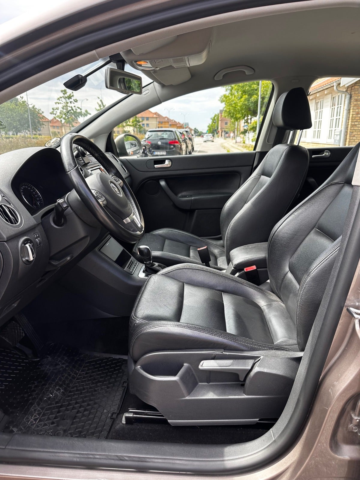 Hvid VW Golf Plus fra 2012