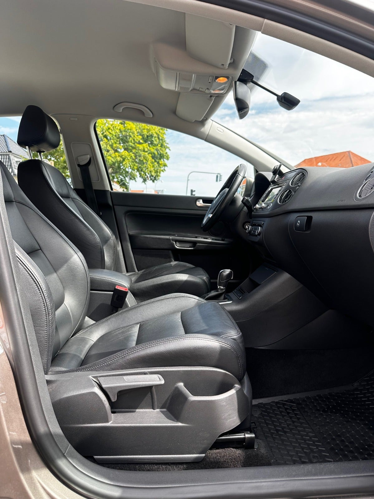 Hvid VW Golf Plus fra 2012