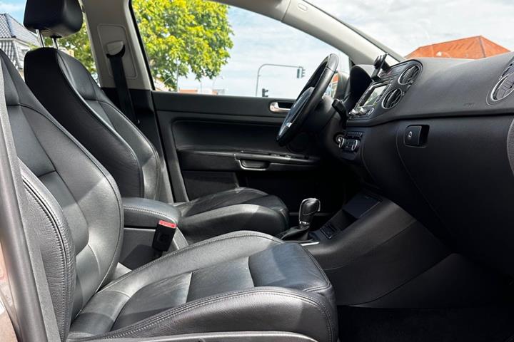 Hvid VW Golf Plus fra 2012