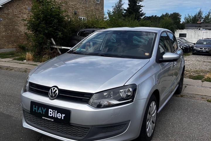 Sølv VW Polo fra 2010