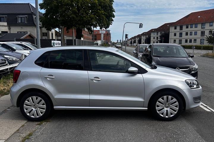 Sølv VW Polo fra 2010