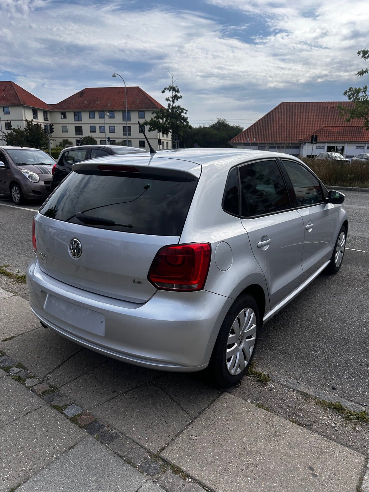 Sølv VW Polo fra 2010