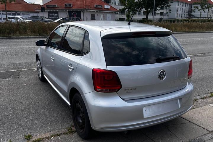 Sølv VW Polo fra 2010