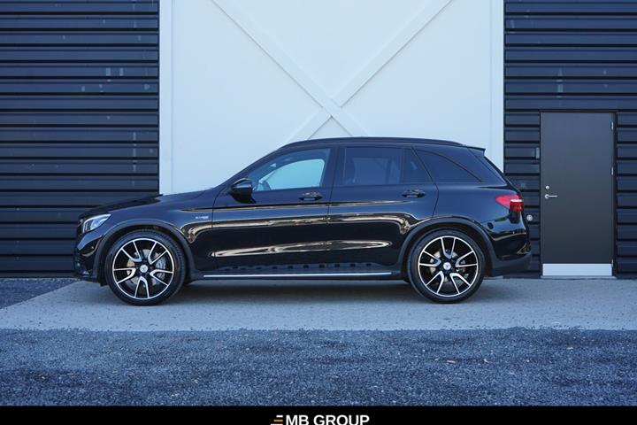 Sort Mercedes GLC43 fra 2017