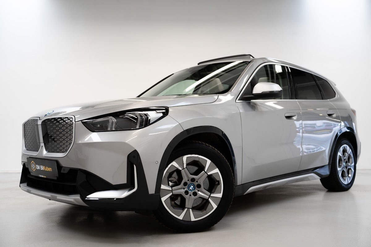 BMW iX1 xDrive30
