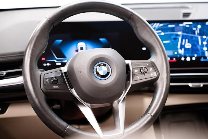 undefined BMW iX1 fra 2024