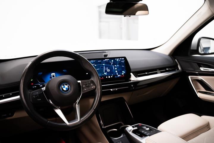 undefined BMW iX1 fra 2024