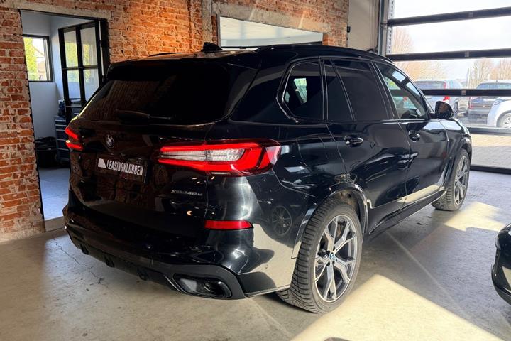 undefined BMW X5 fra 2021