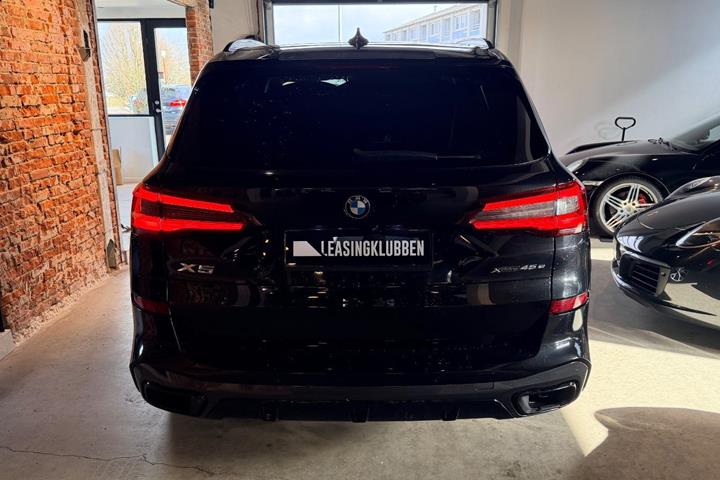 undefined BMW X5 fra 2021