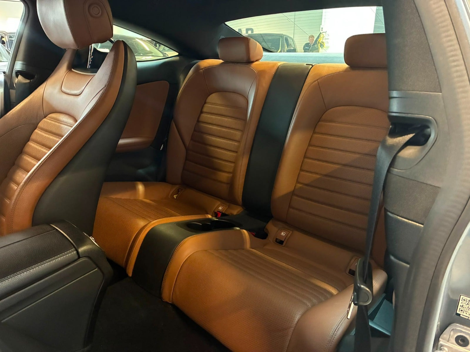 Grå Mercedes C200 fra 2019