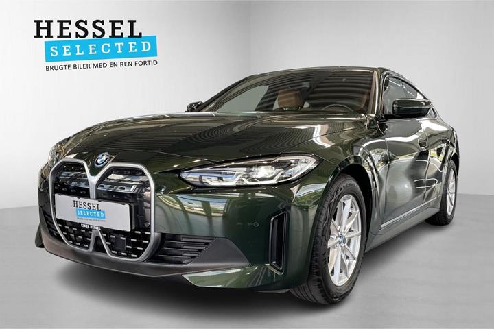 Grøn BMW i4 fra 2023