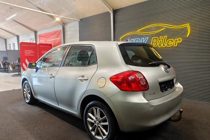 undefined Toyota Auris fra 2009
