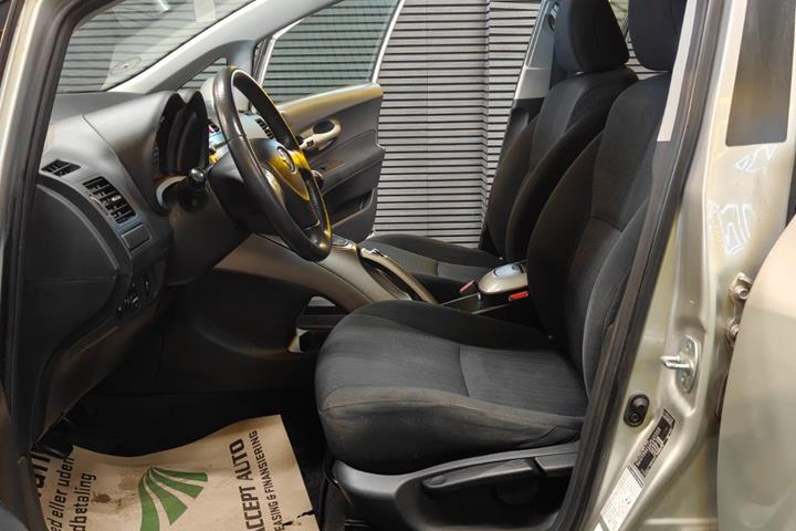 undefined Toyota Auris fra 2009
