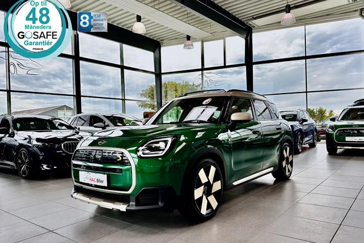 Grøn Mini Countryman SE fra 2024