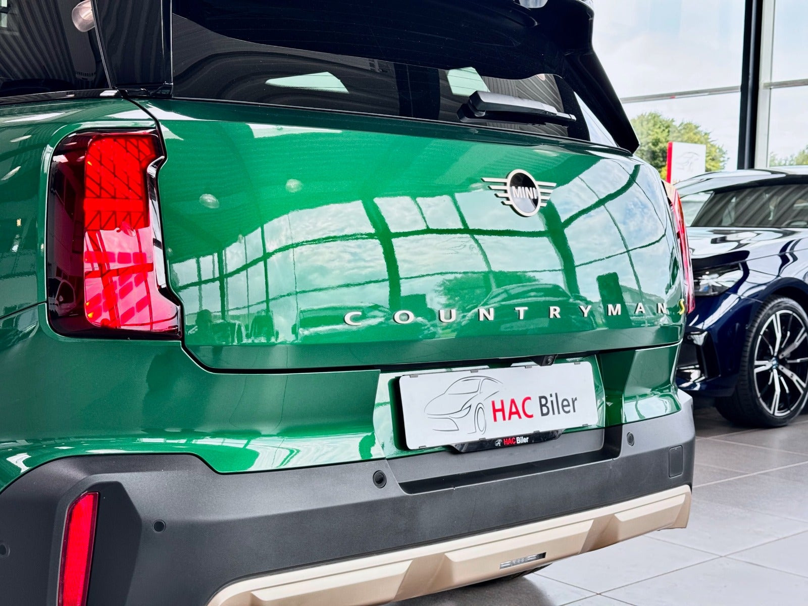 Grøn Mini Countryman SE fra 2024