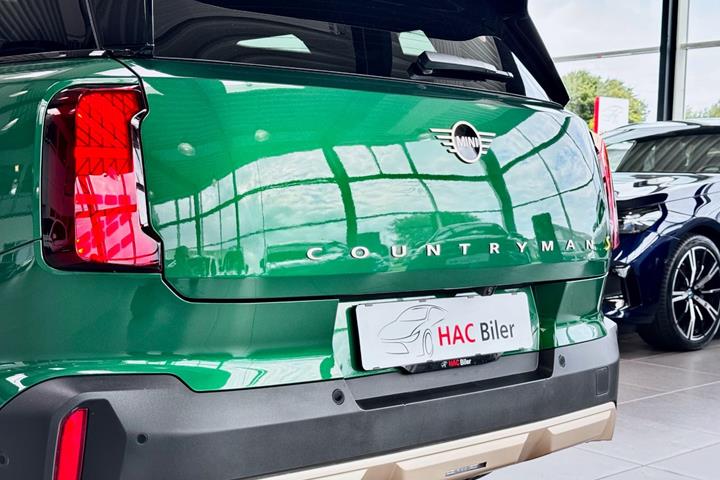 Grøn Mini Countryman SE fra 2024