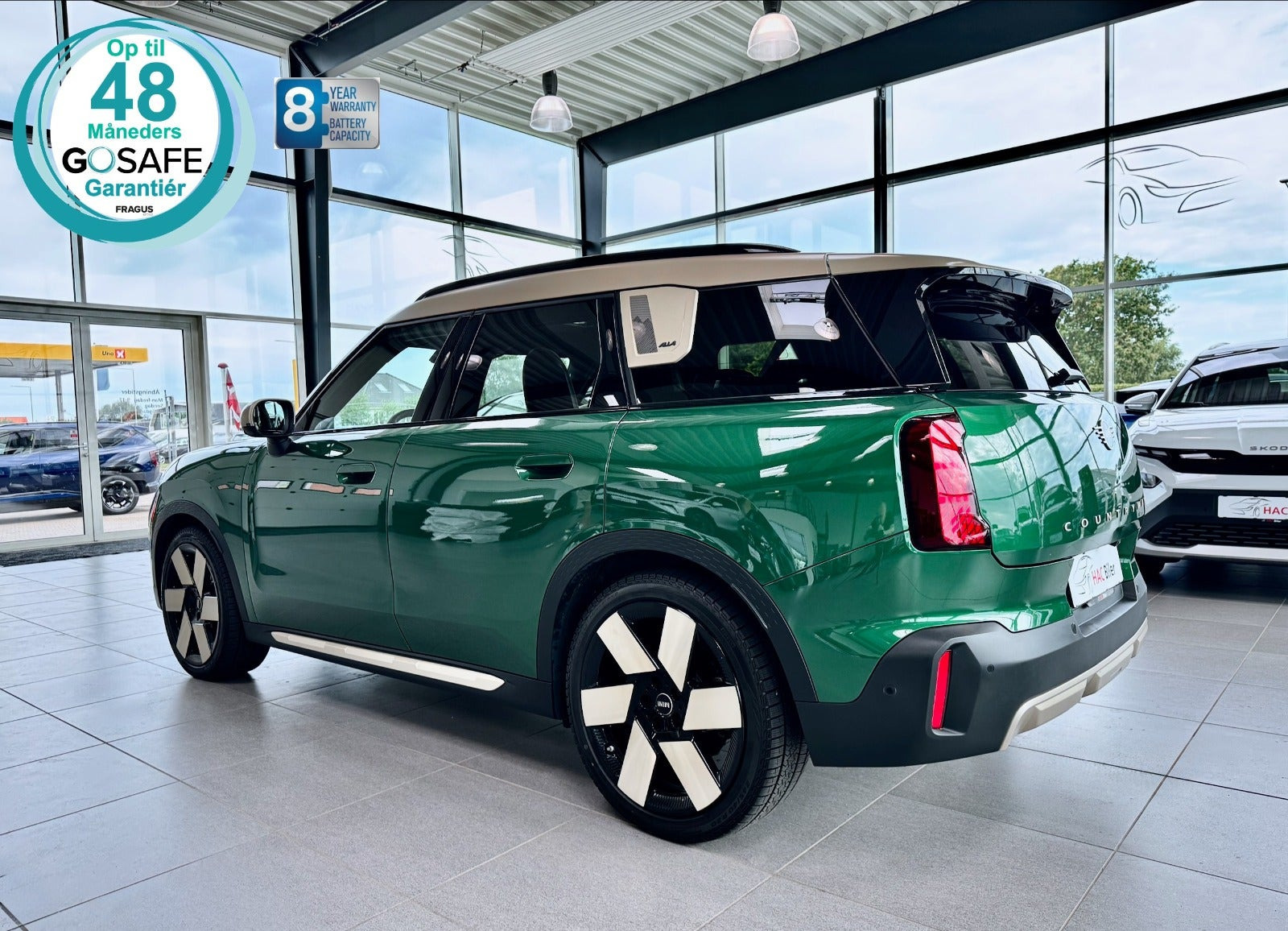 Grøn Mini Countryman SE fra 2024