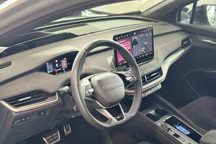 Grå Skoda Elroq fra 2026