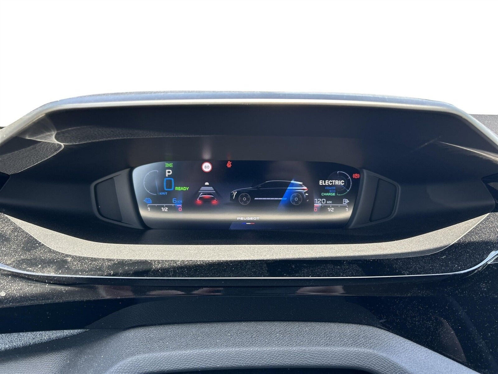 Grøn Peugeot 308 fra 2022