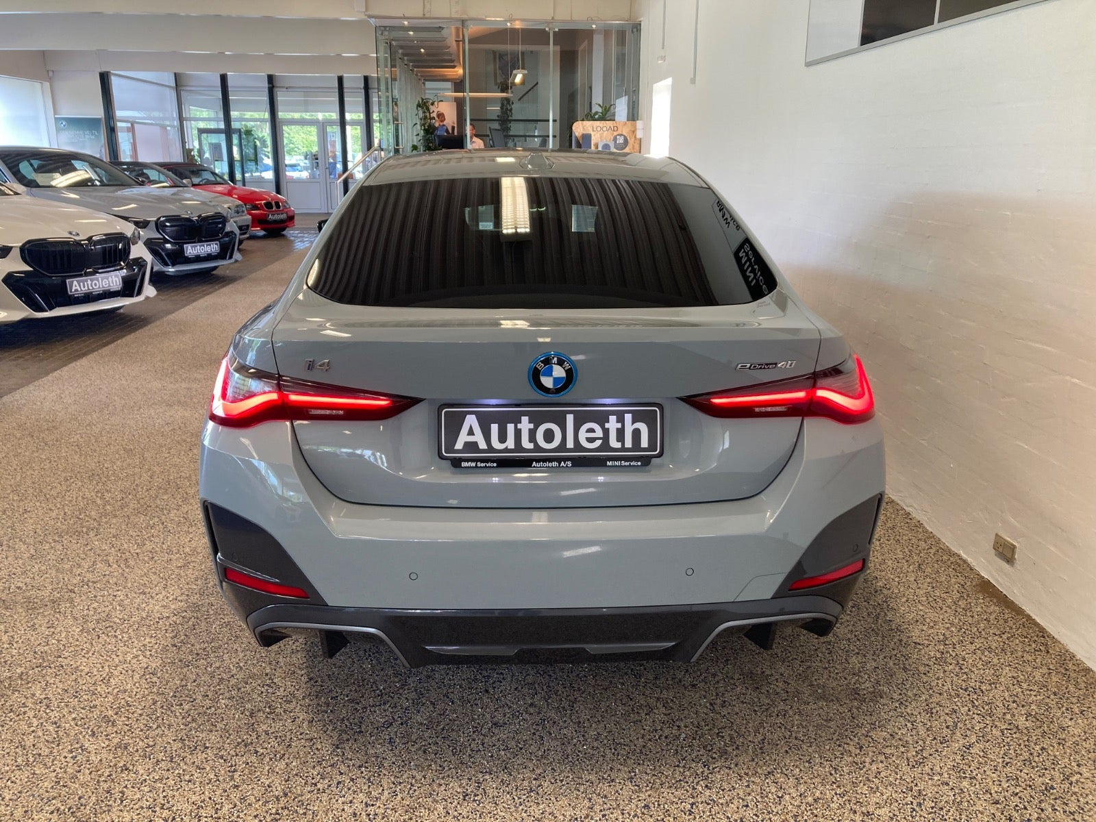 Grå BMW i4 fra 2022